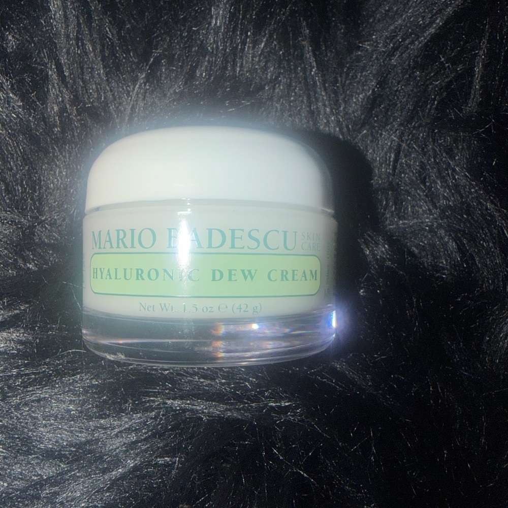Mario Badescu Hyaluronic Dew Cream - White and Light Green
